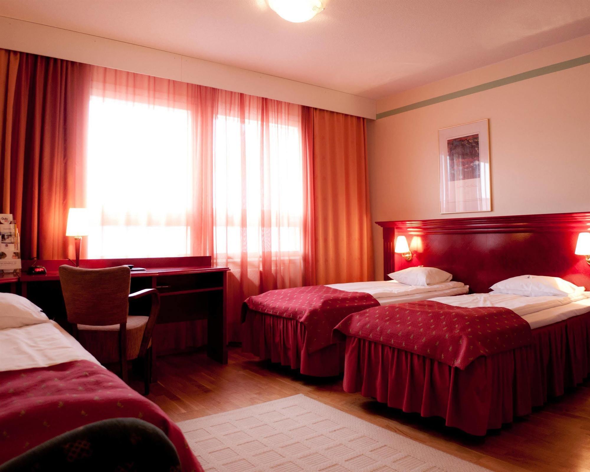האוקיפודאס Samantta Hotel & Restaurant מראה חיצוני תמונה