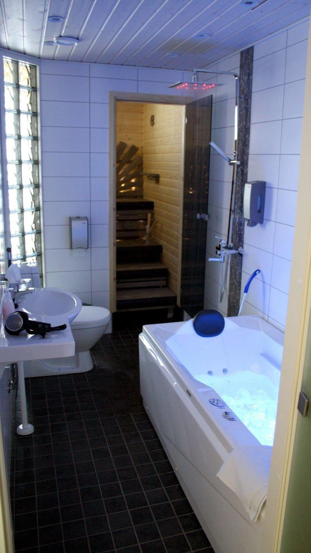 האוקיפודאס Samantta Hotel & Restaurant מראה חיצוני תמונה